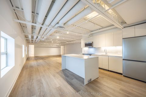 550 College Street 2R-2ND FLOOR REAR Toronto ON M6G 1B1