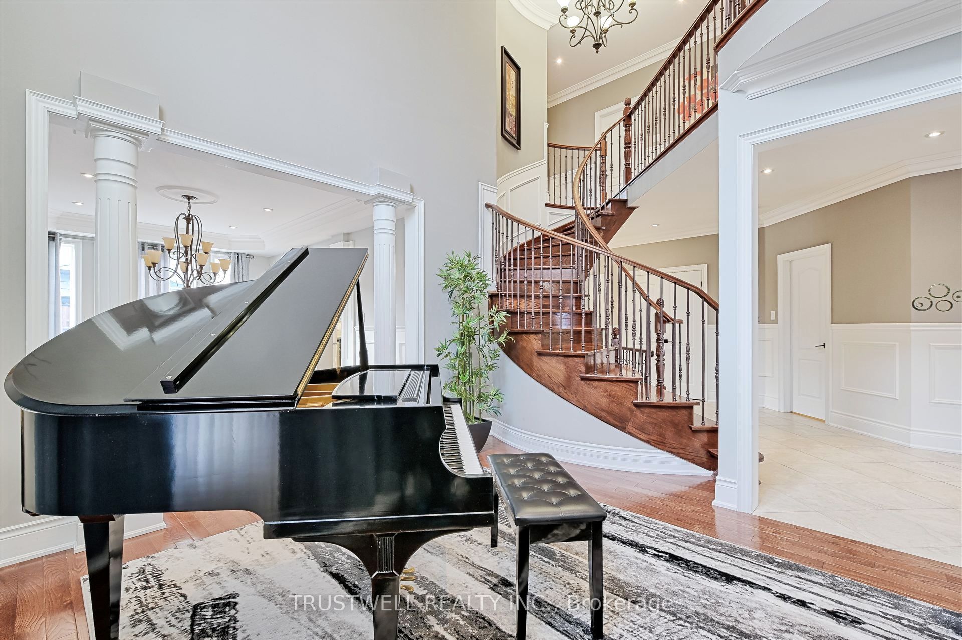 1799 Grayabbey Court