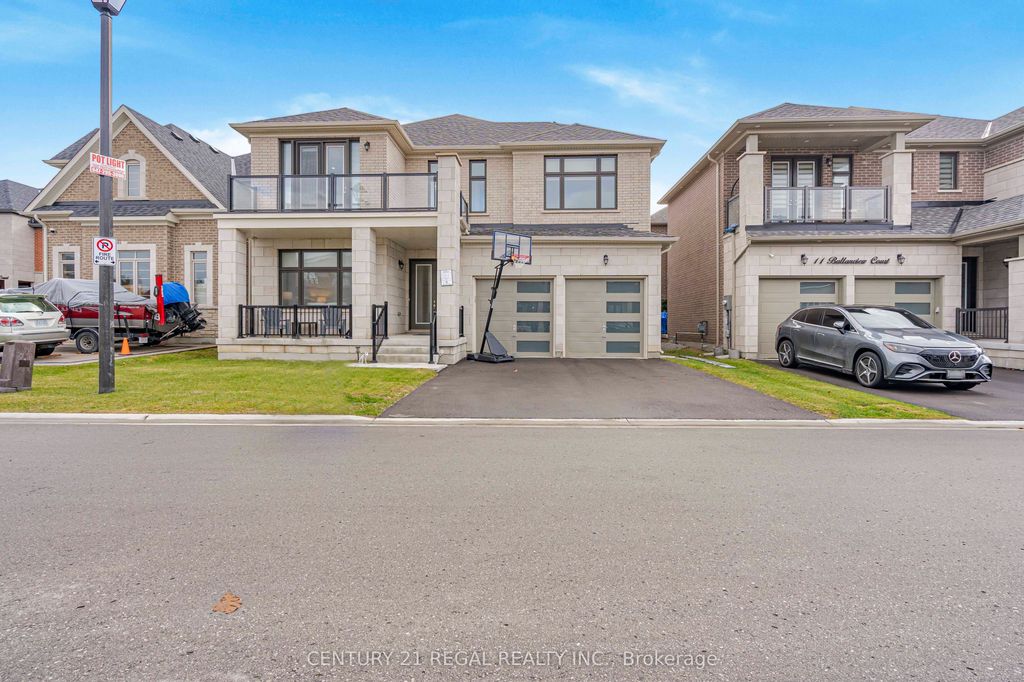 Photo of 15 Ballanview Court, Whitchurch-Stouffville, ON L4A 4W9 (MLS # N12569820)