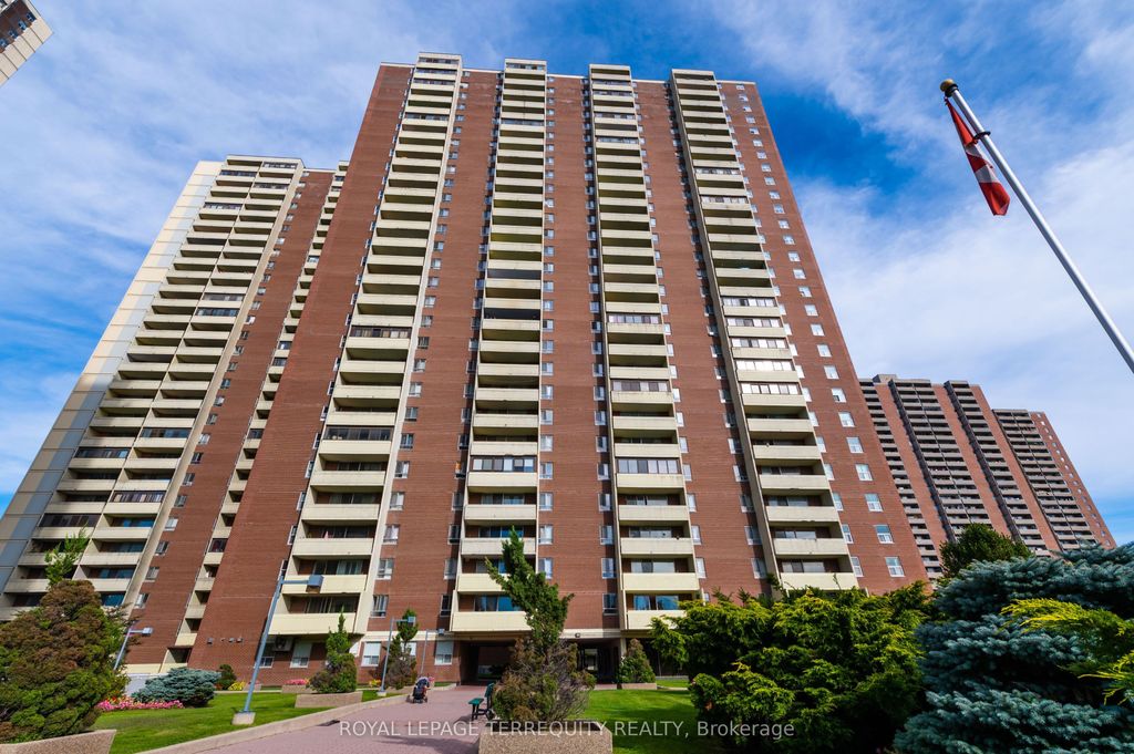 Photo of 5 Massey Square #2807, Toronto, ON M4C 5L6 (MLS # E12453789)