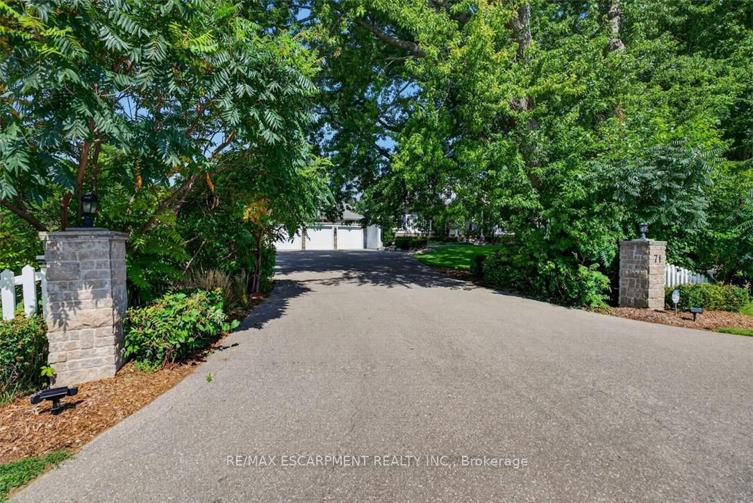 71 Concession 11 Road E