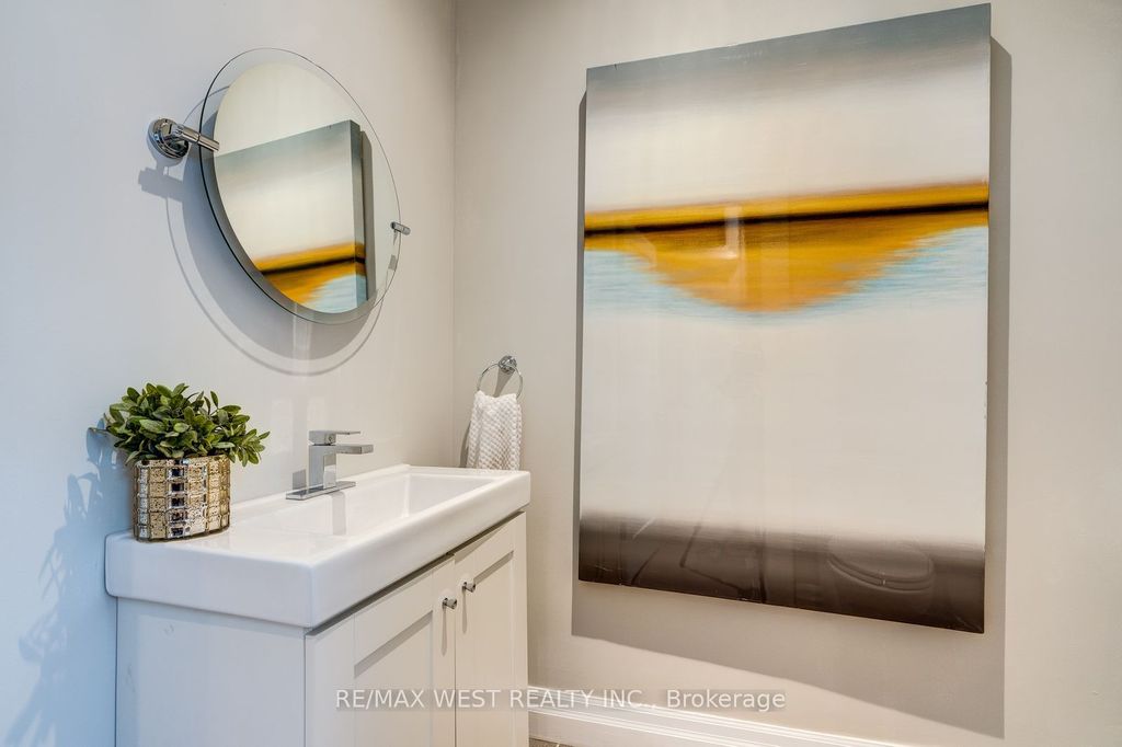 Photo of 413 Leslie Street, Toronto, ON M4M 3E3 (MLS # E13512614)