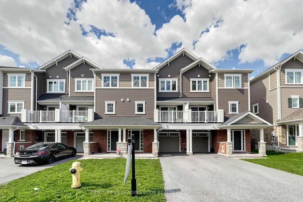 Photo of 61 Far North Court, Oshawa, ON L1L 0J5 (MLS # E13093324)