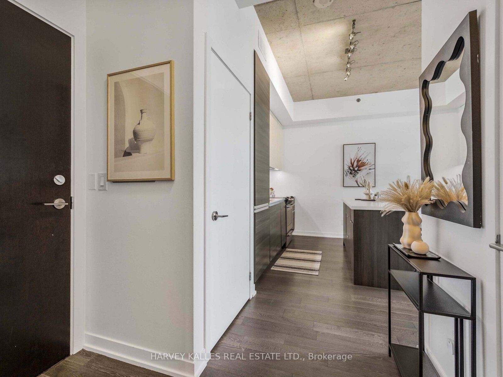 8 Gladstone Avenue 615