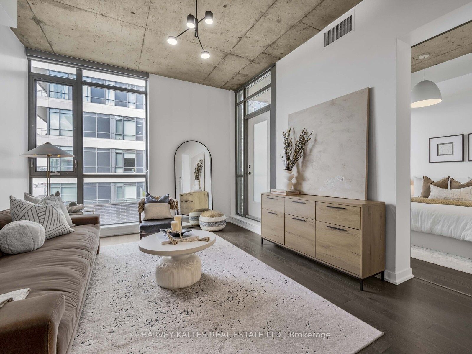 8 Gladstone Avenue 615