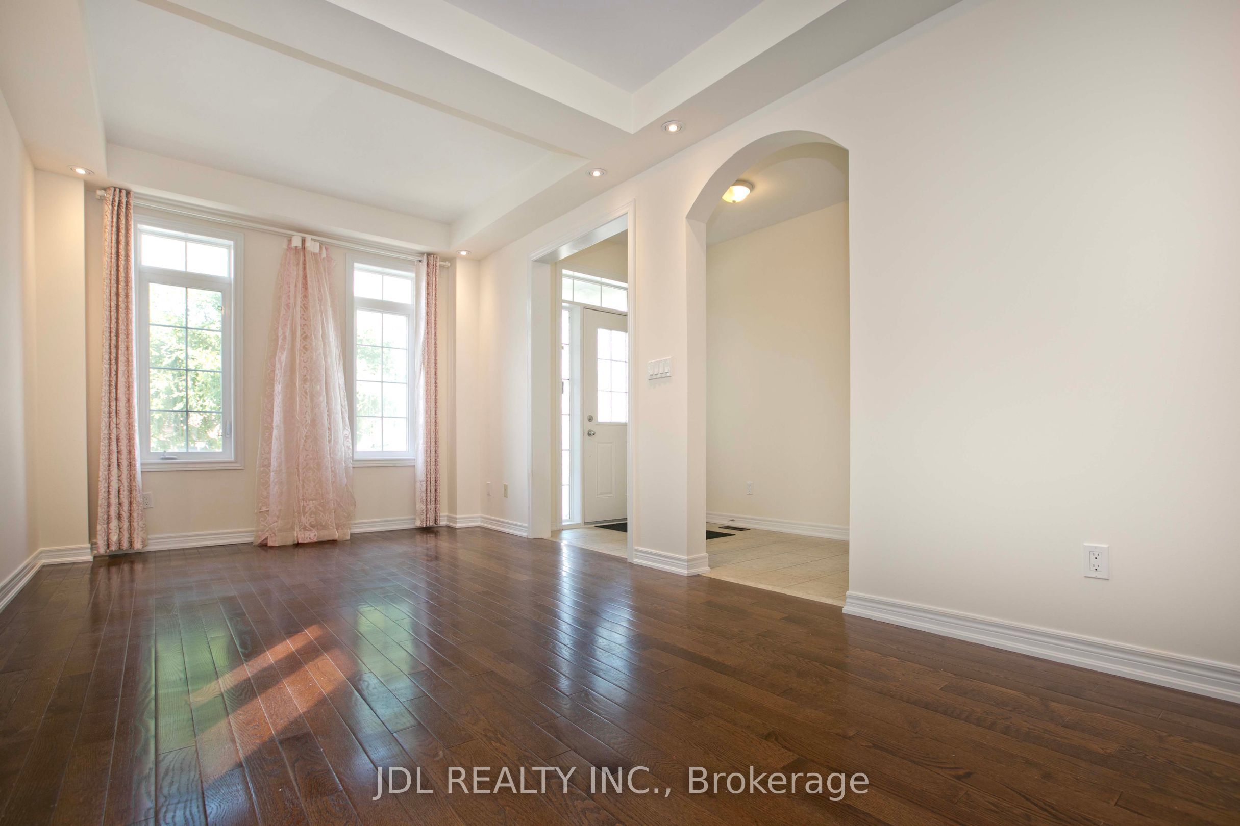 21 Wozniak Crescent