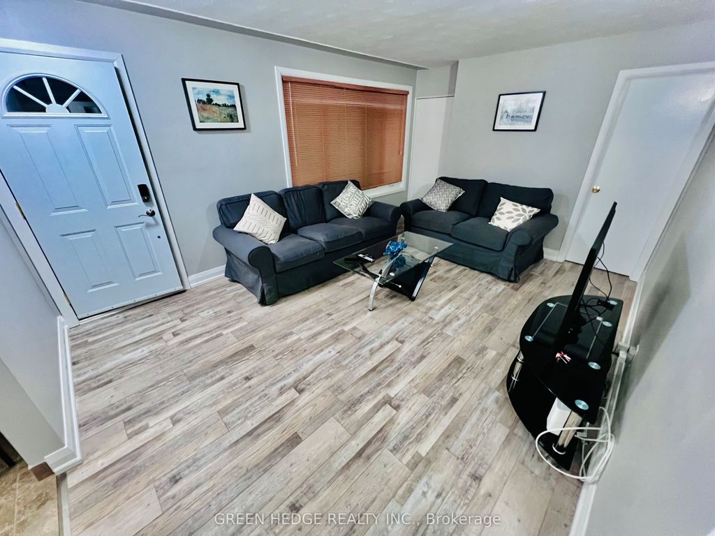 Photo of 34 Stanley Avenue, Kitchener, ON N2K 1C5 (MLS # X13093784)