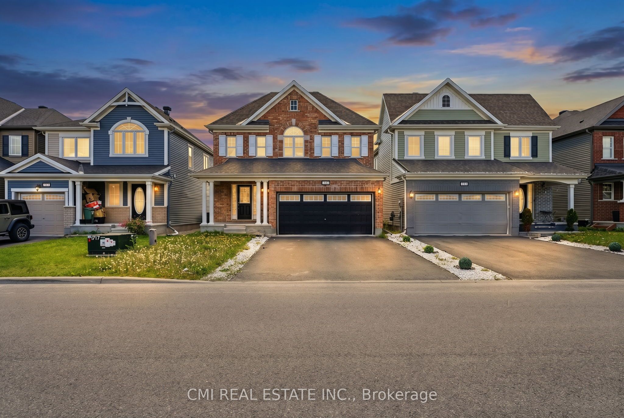 Photo 1 of 42 — 325 Sweetclover Way, Orleans - Cumberland and Area, ON K4A 1E6