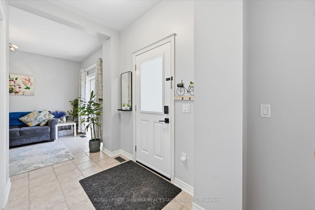 Photo of 1085 Harrogate Drive #35, Hamilton, ON L9K 1R2 (MLS # X13146904)