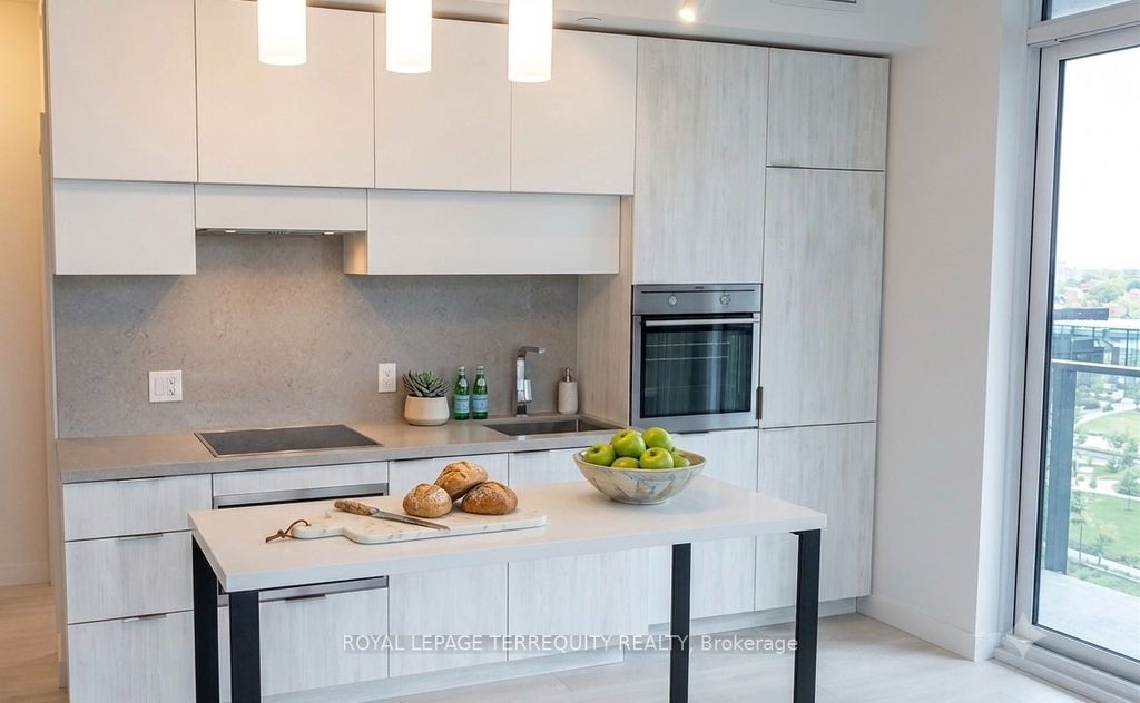 Photo of 8 Eglinton Avenue E #505, Toronto, ON M4P 0C1 (MLS # C13864470)