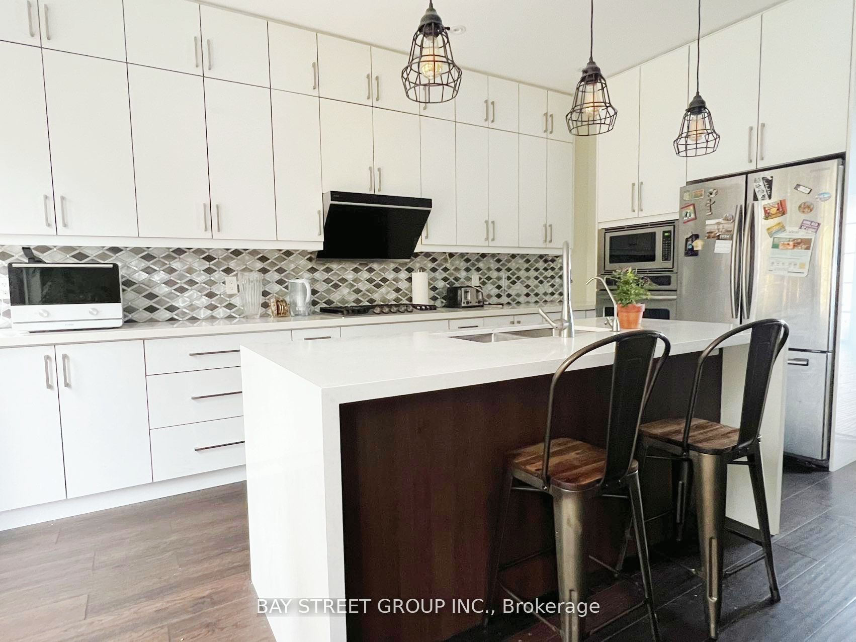 16 Enfield Avenue Upper