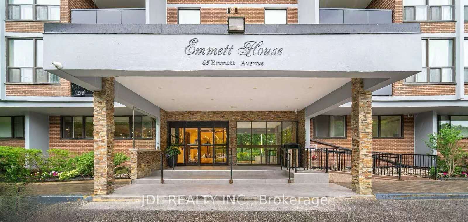 85 Emmett Avenue 1807