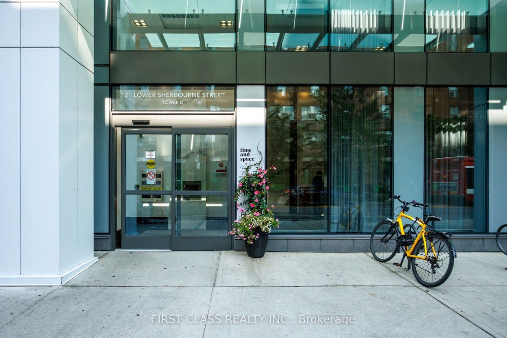 Photo of 121 Lower Sherbourne Street #LPH1840, Toronto, ON M5A 0W8 (MLS # C13720870)