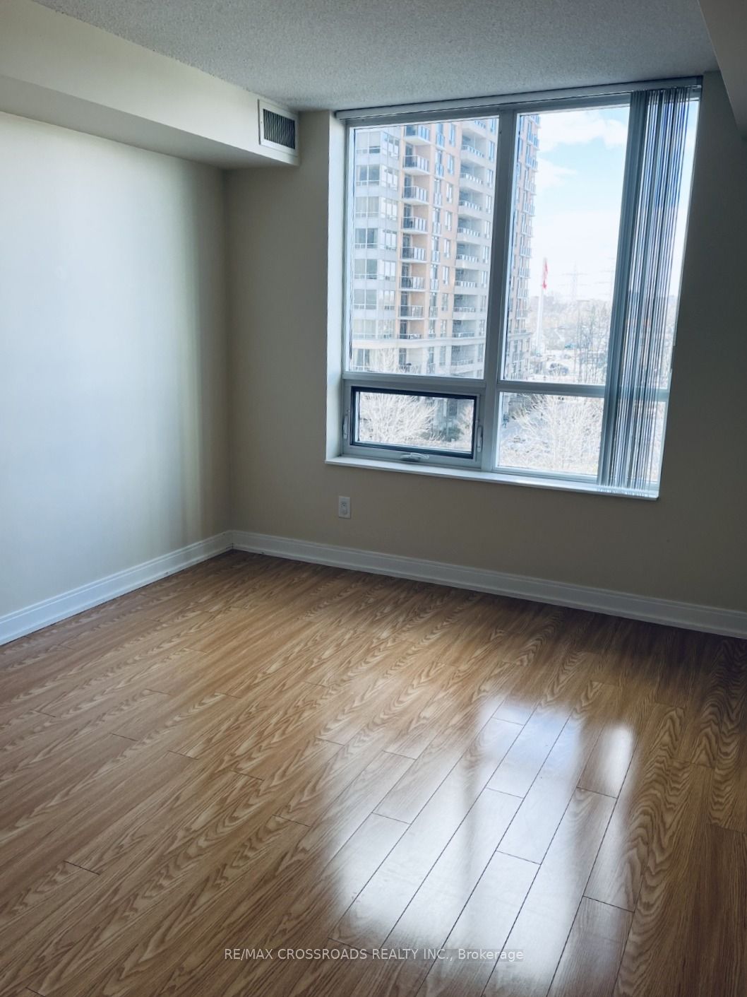 25 Viking Lane 658
