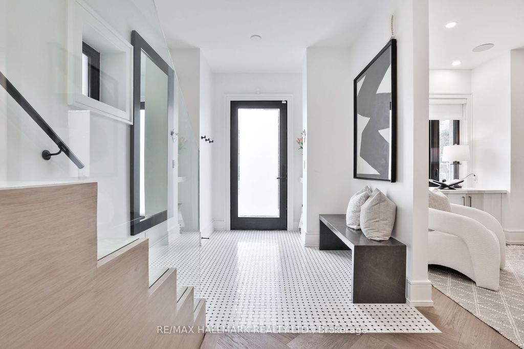 Photo of 553 Davisville Avenue, Toronto, ON M4S 1J2 (MLS # C13008834)