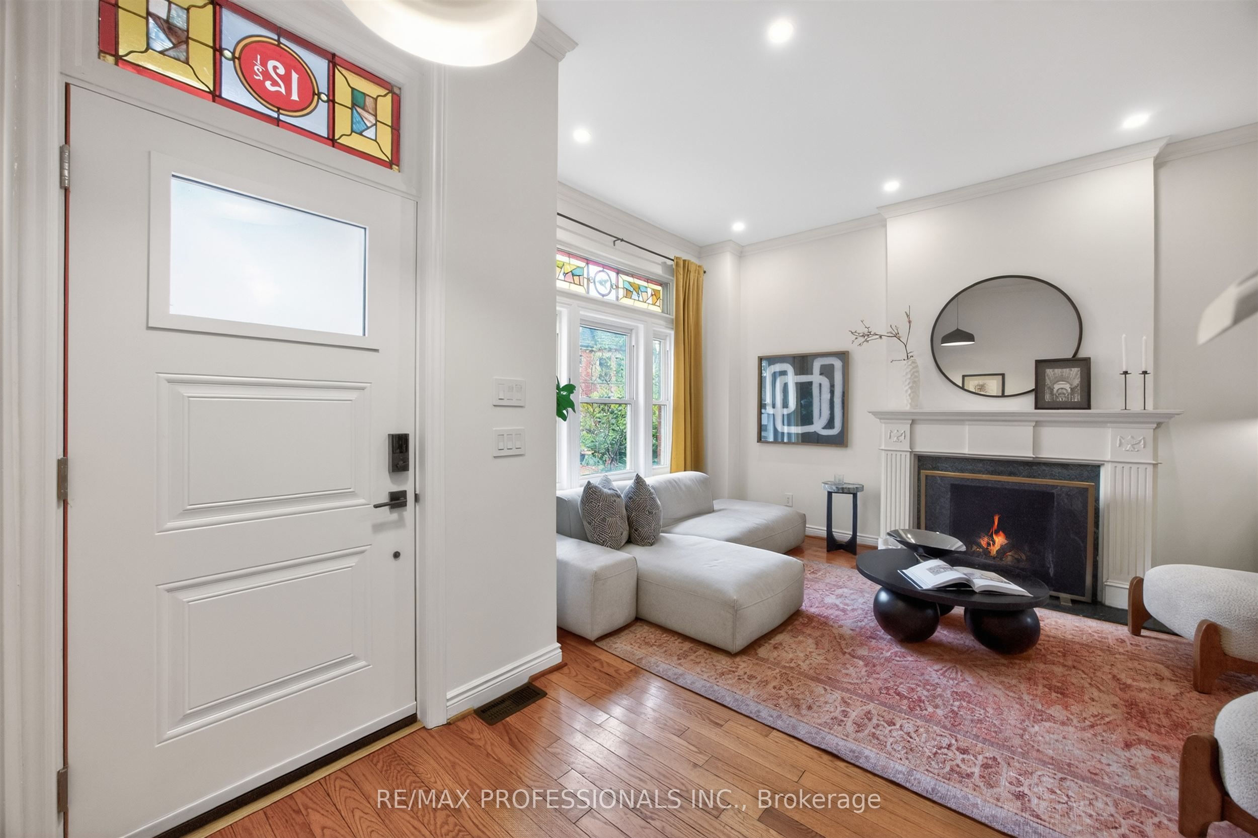 12 1/2 Melbourne Avenue