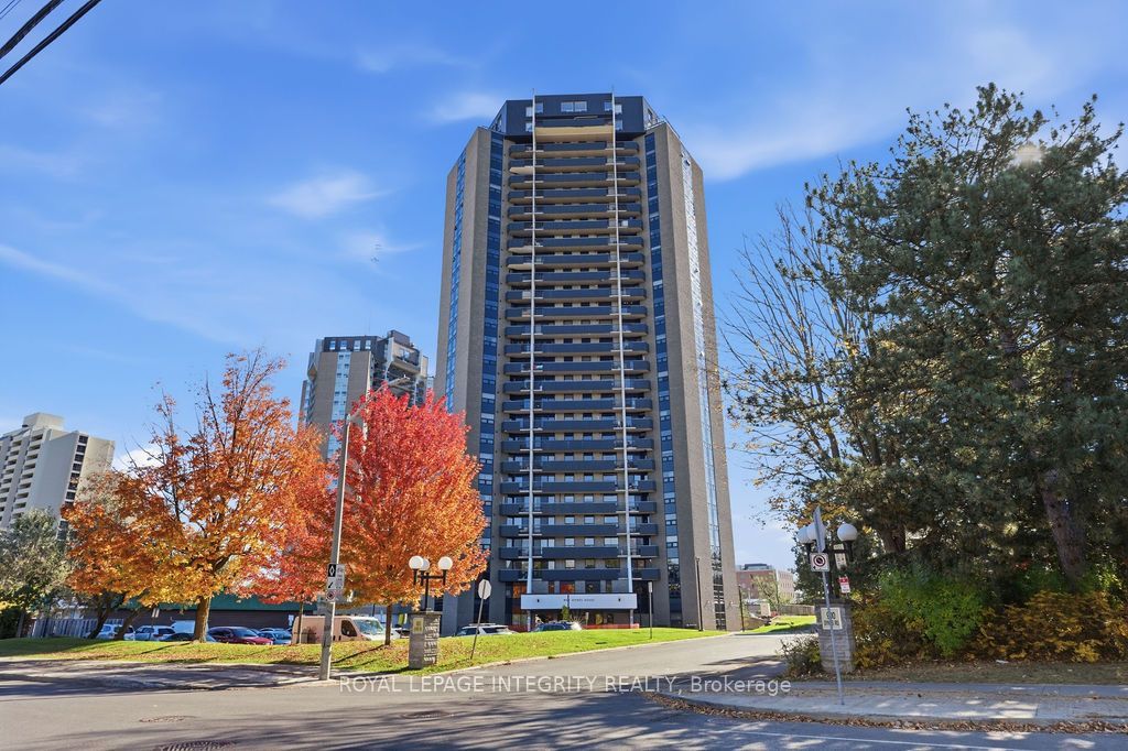 Photo of 900 DYNES Road #2207, Mooneys Bay - Carleton Heights and Area, ON K2C 3L6 (MLS # X14105302)
