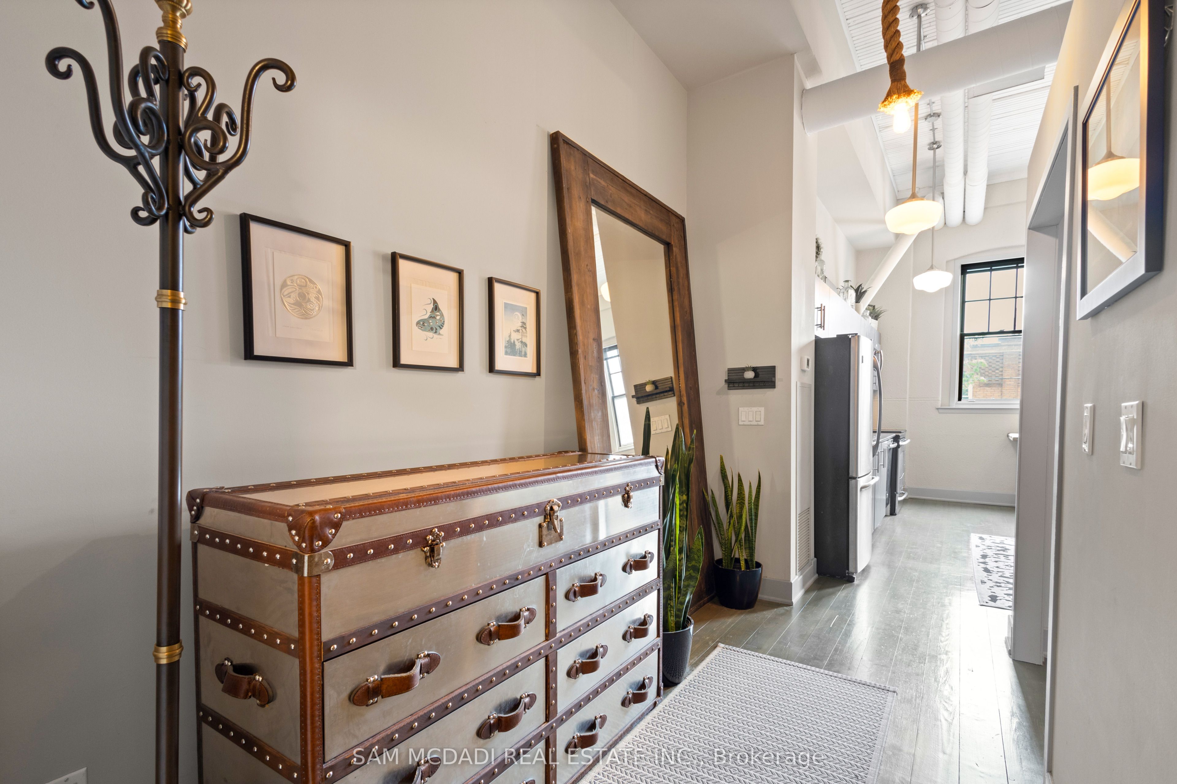 183 Dovercourt Road 204