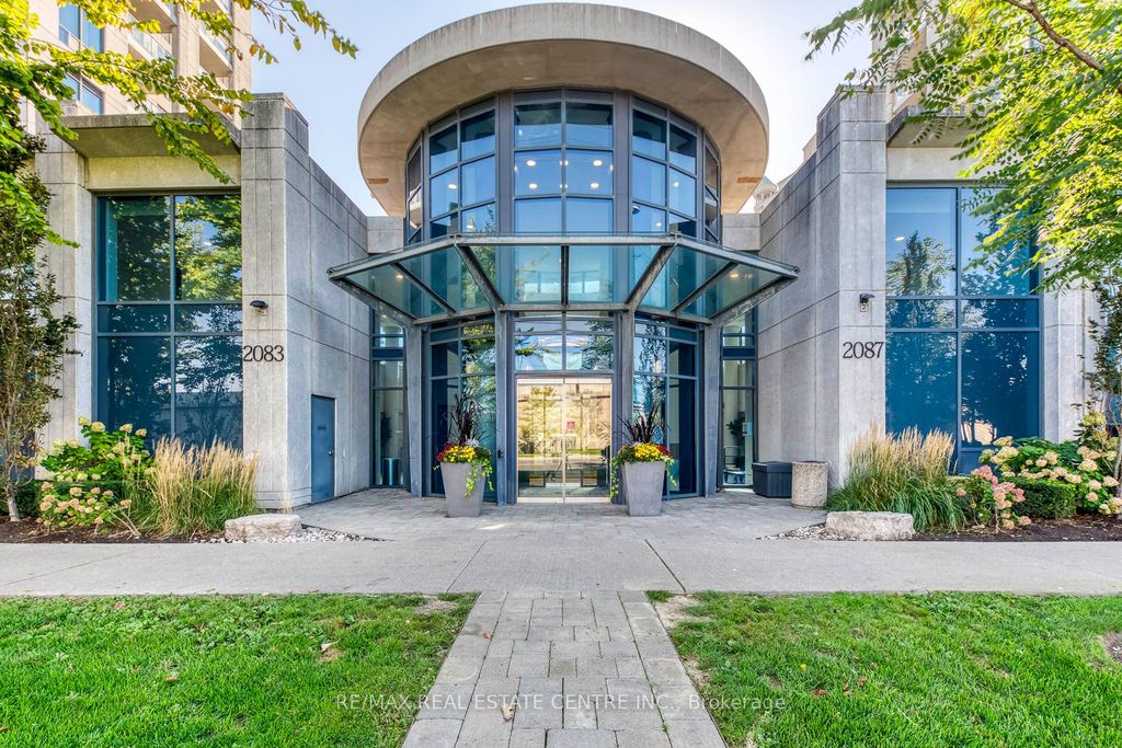 Photo of 2087 Lake Shore Boulevard W #401, Toronto, ON M8V 4G3 (MLS # W12584888)