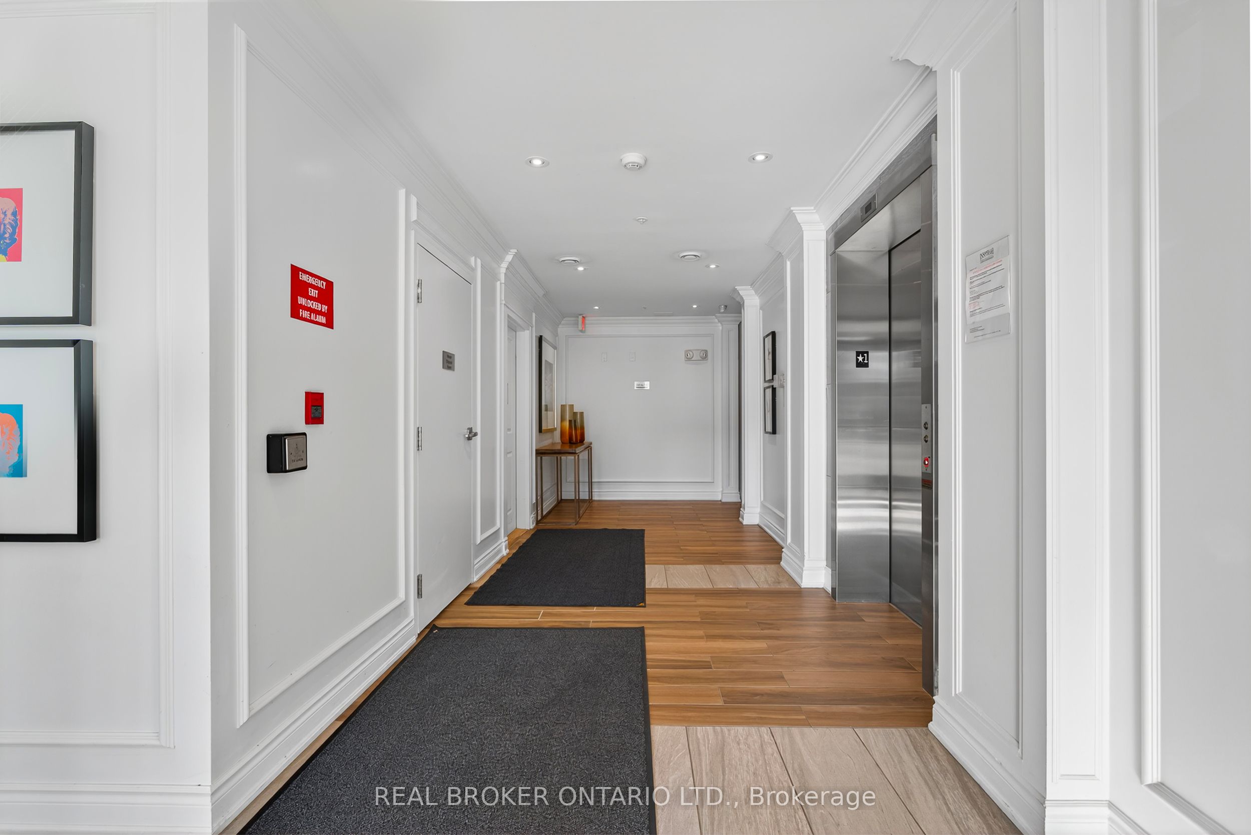 1083 Gordon Street 403