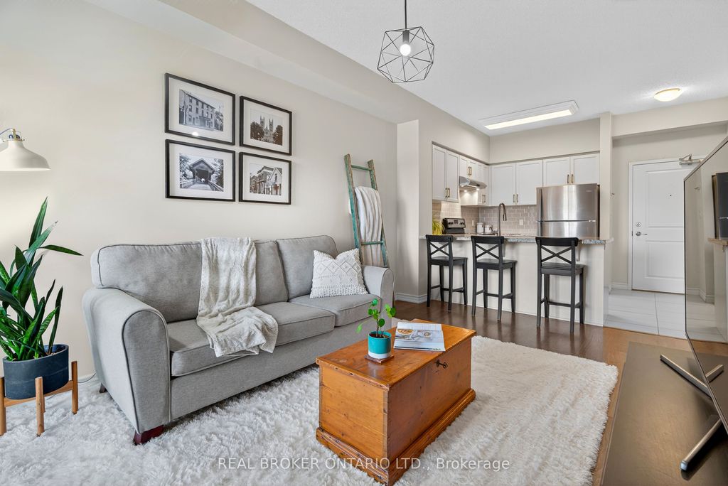 Photo of 1083 Gordon Street #403, Guelph, ON N1G 0E8 (MLS # X13045312)