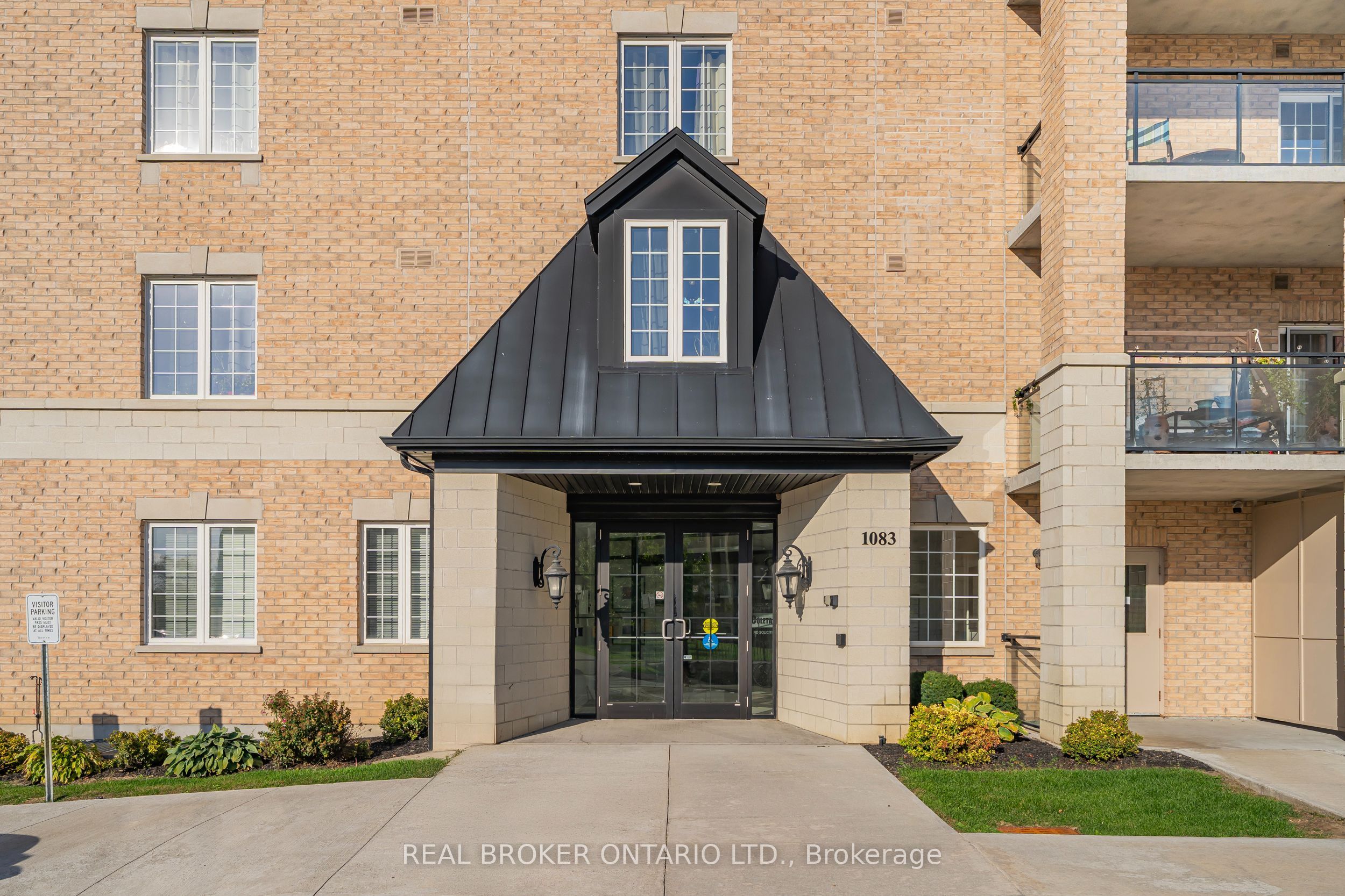 1083 Gordon Street 403