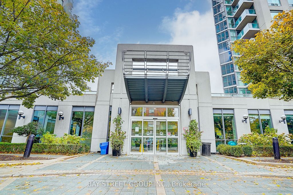 Photo of 30 Harrison Garden Boulevard #1712, Toronto, ON M2N 7A9 (MLS # C12506066)