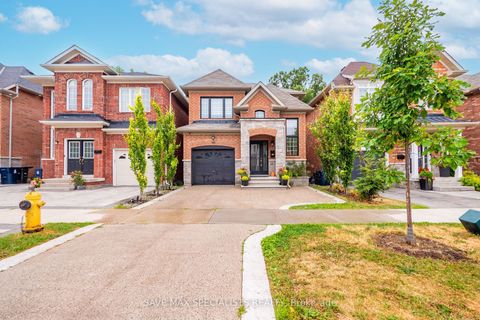 Photo of 21 Isaac Devins Boulevard, Toronto, ON M9M 0C7 (MLS # W12414778)