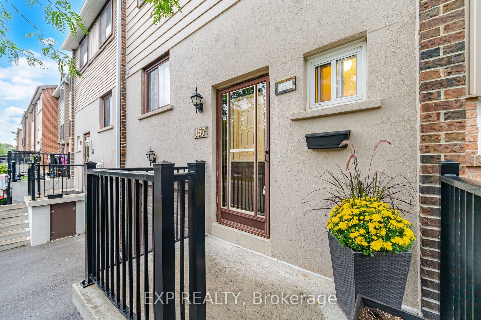 157 Moregate Crescent