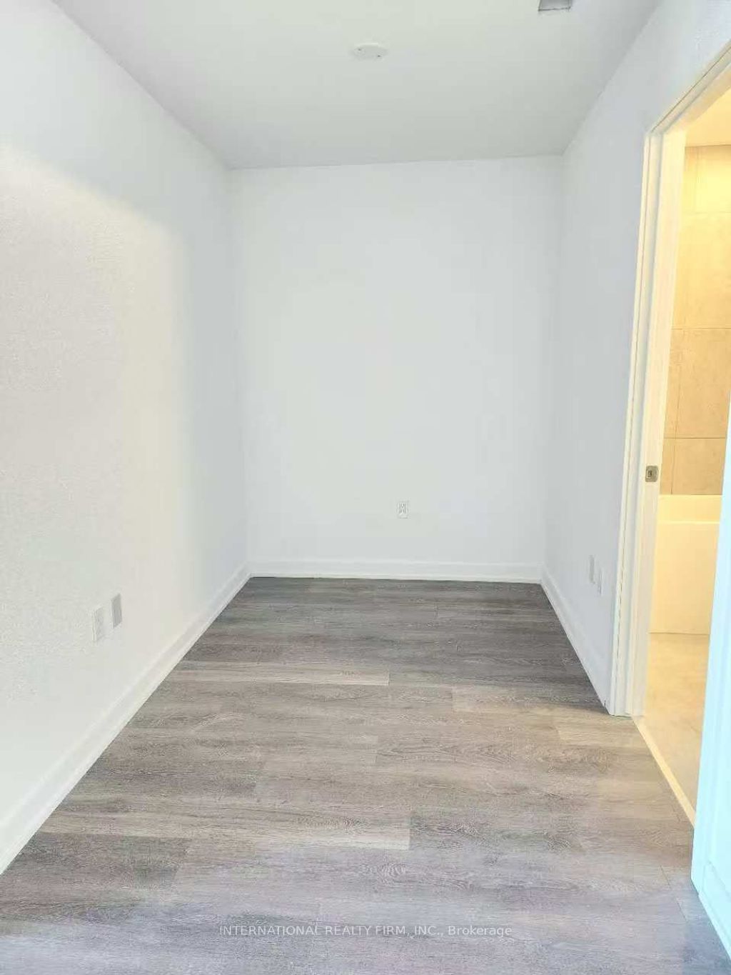 Photo of 1606 Charles Street #1701, Whitby, ON L1N 0P1 (MLS # E12694018)