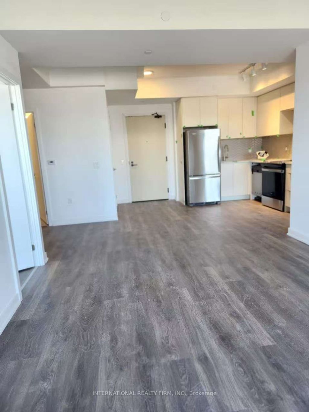 Photo of 1606 Charles Street #1701, Whitby, ON L1N 0P1 (MLS # E12694018)