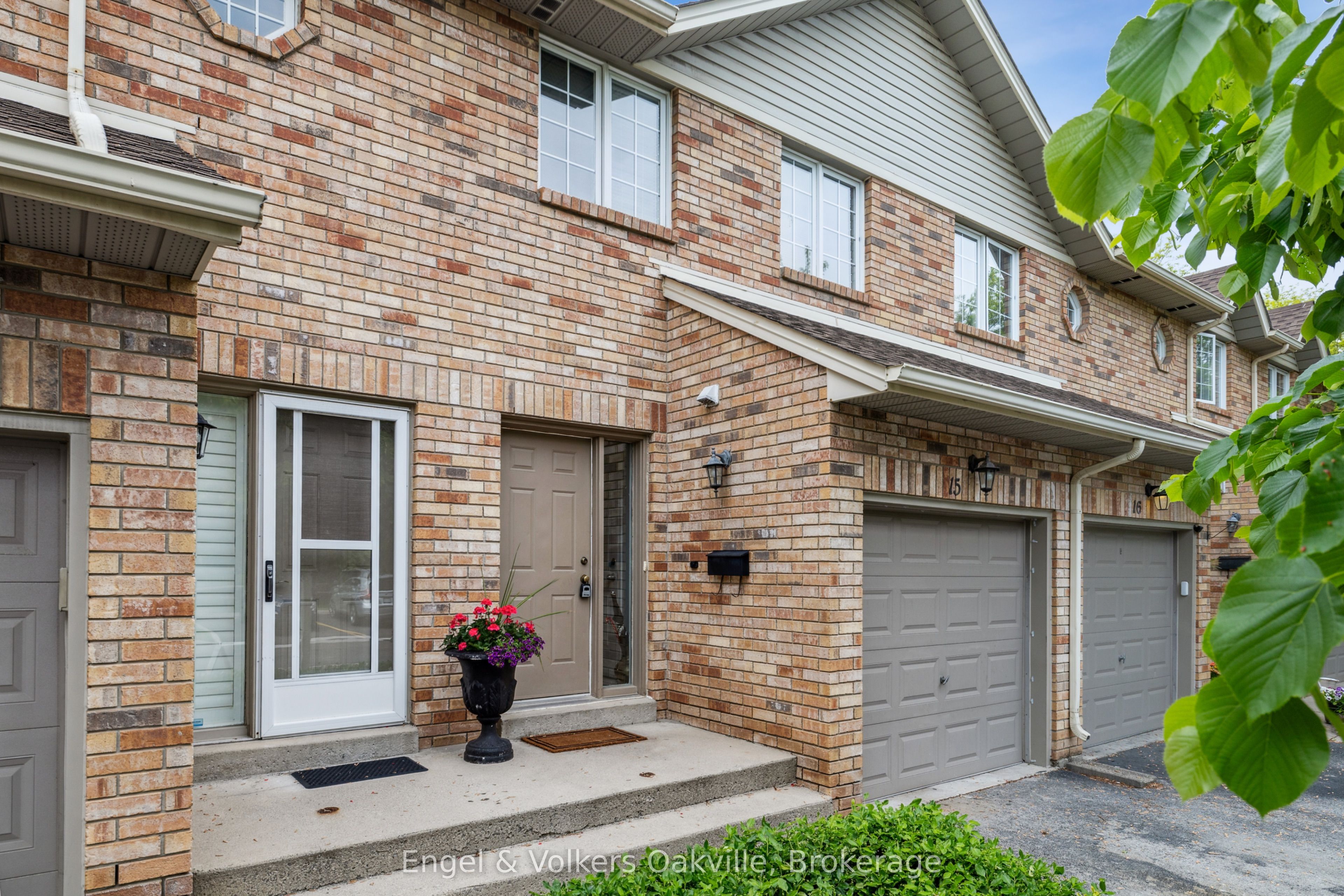 2015 Cleaver Avenue 15