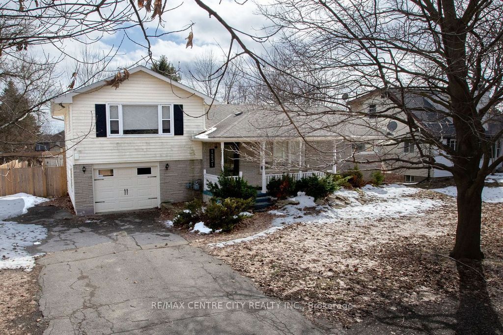 Photo of 1231 Sunningdale Road E, London North, ON N5X 4B1 (MLS # X12960740)