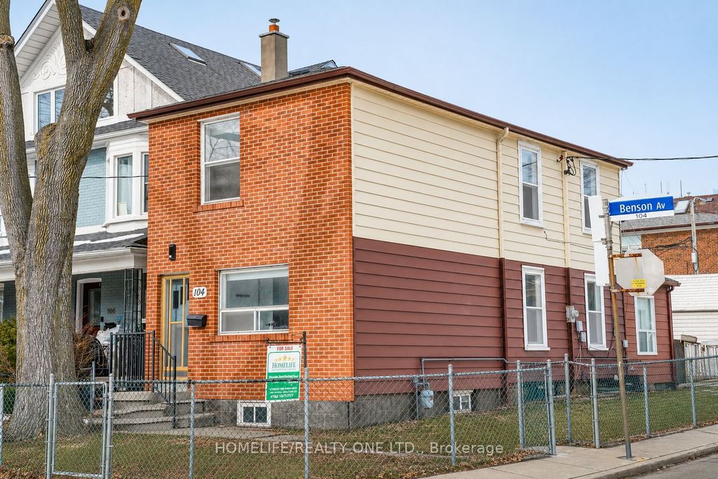 Photo of 104 Benson Avenue, Toronto, ON M6G 2J1 (MLS # C13001630)