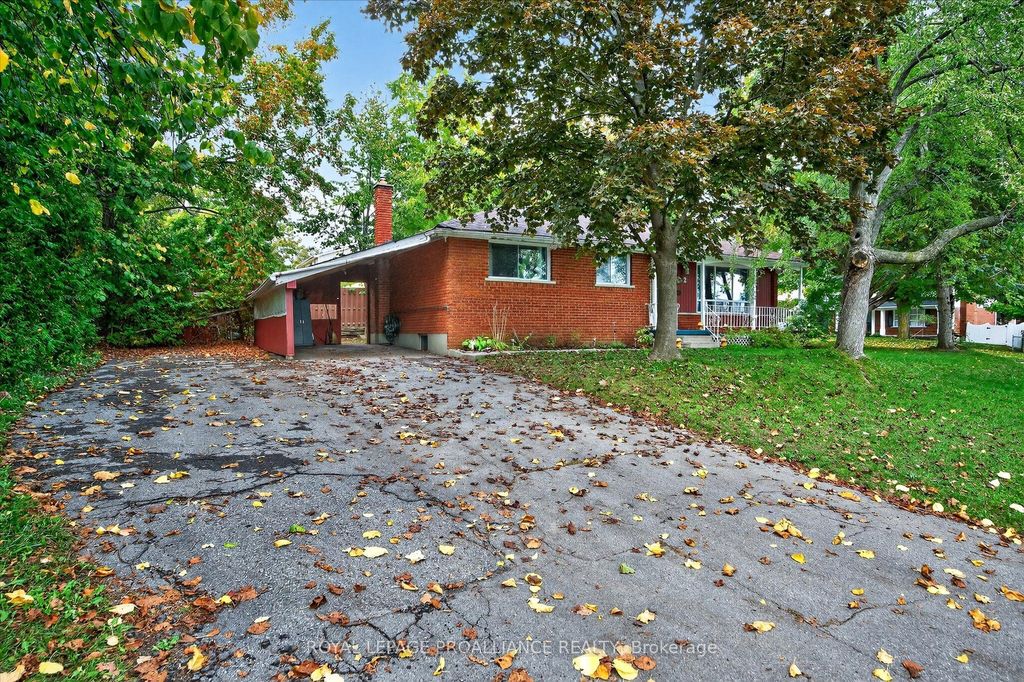 Photo of 2 Seneca Road, Peterborough, ON K9H 6T9 (MLS # X12431992)