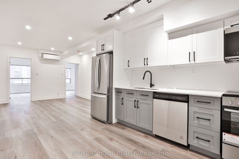 556 College Street 2F Toronto ON M6G 1B1