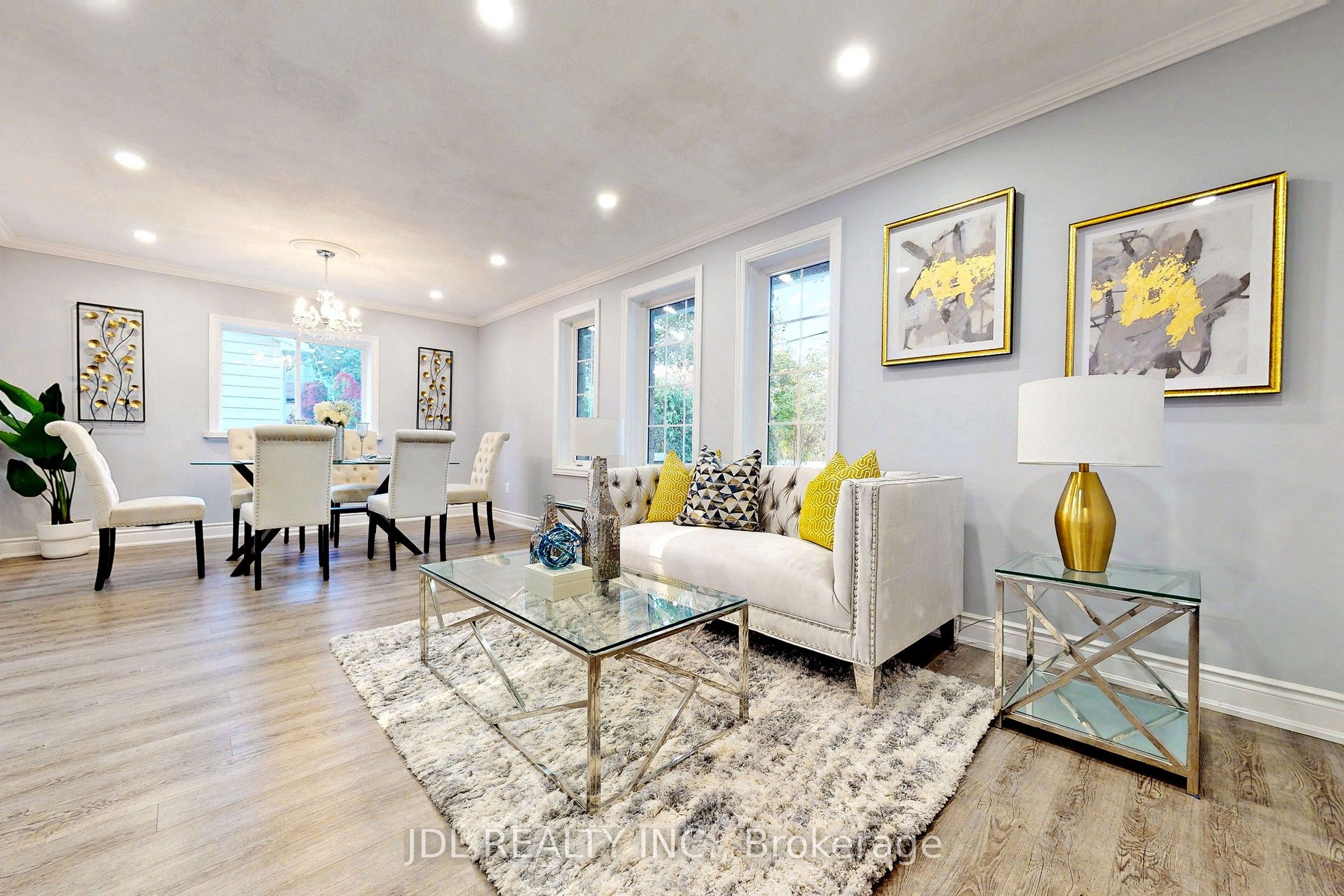 180 Olde Bayview Avenue