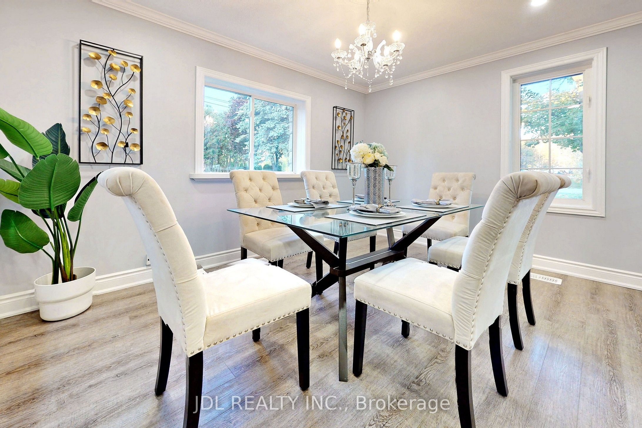 180 Olde Bayview Avenue