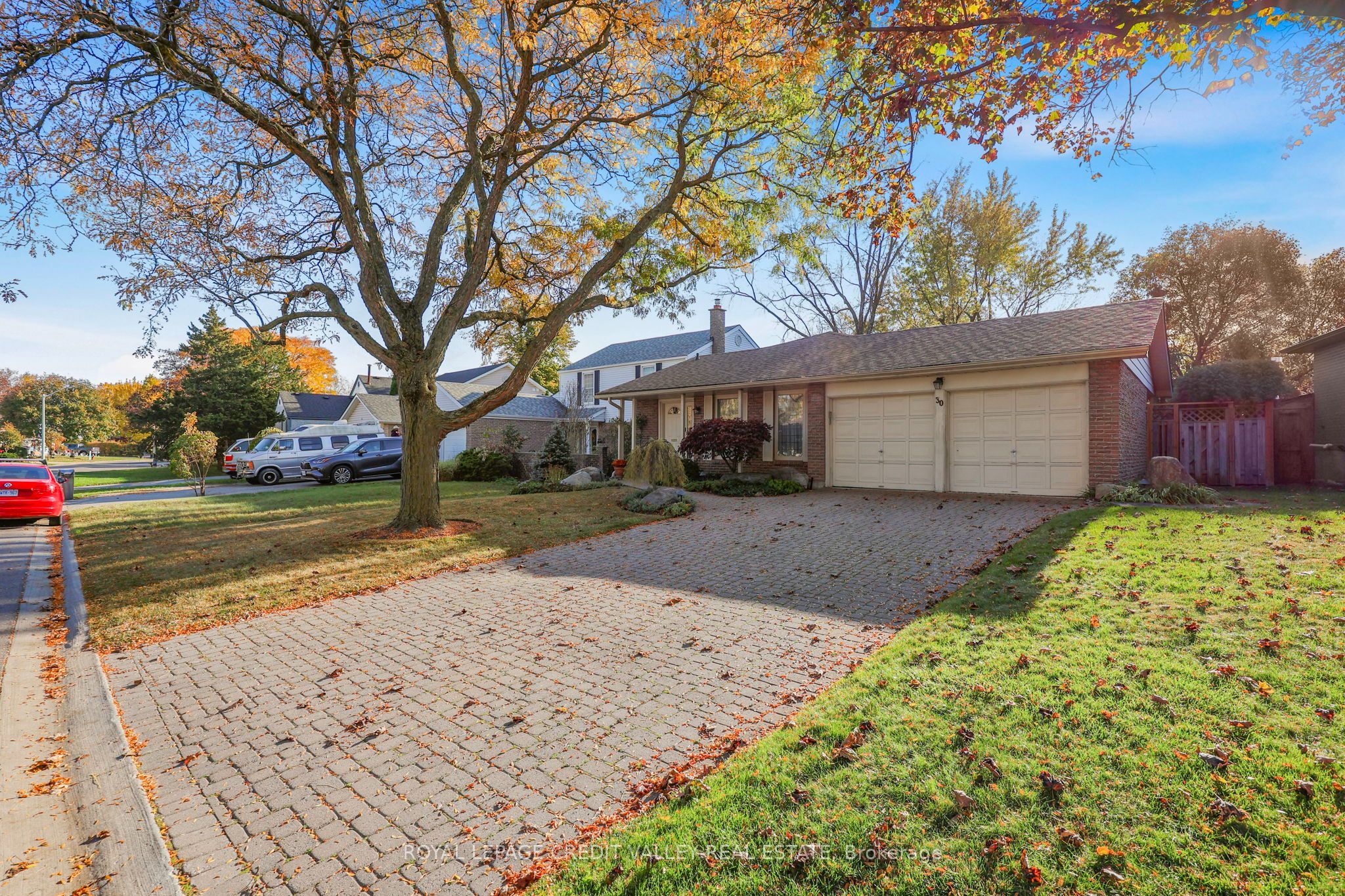 30 Parkview Place