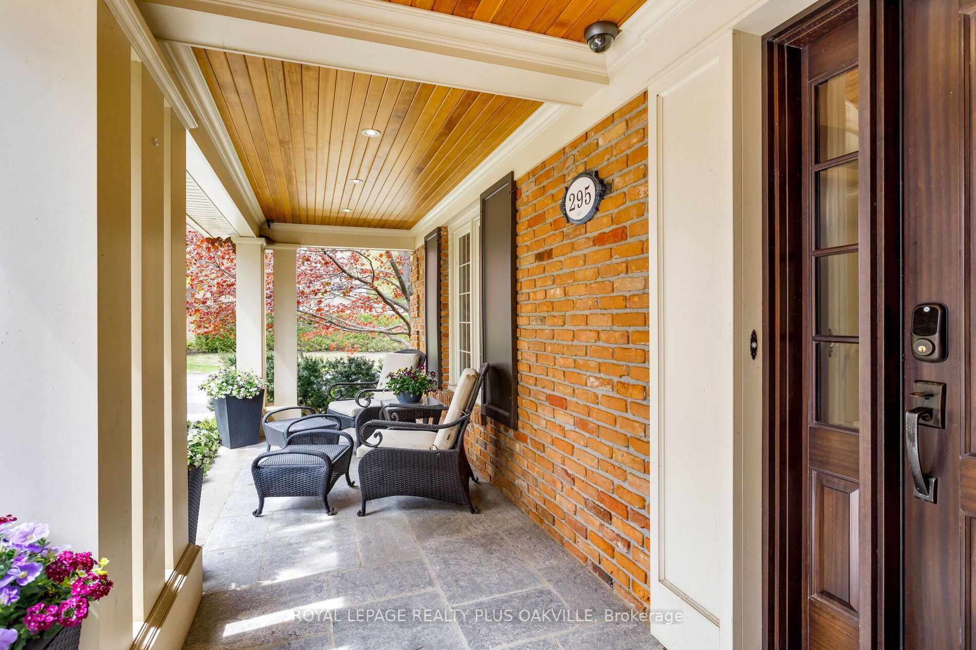 295 Shoreacres Road