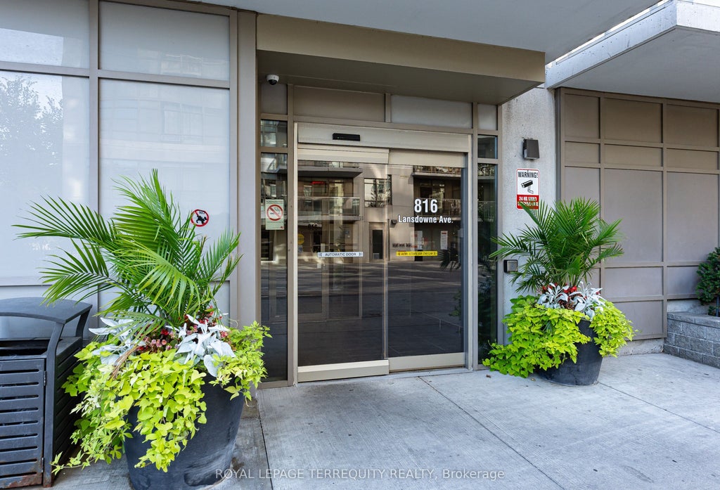 Photo of 816 Lansdowne Avenue #320, Toronto, ON M6H 4K6 (MLS # W13827982)