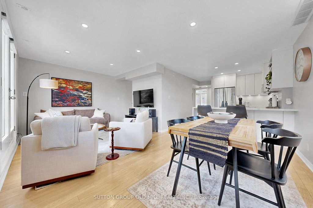 Photo of 12 Sudbury Street #1402, Toronto, ON M6J 3W7 (MLS # C13190396)