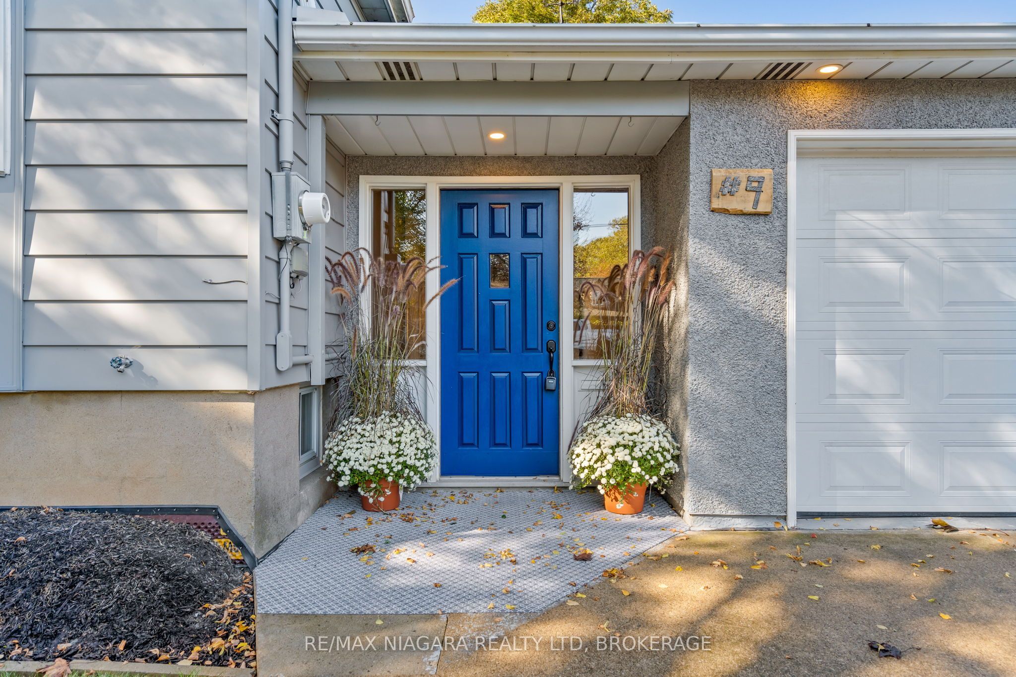 9 GHENT Street