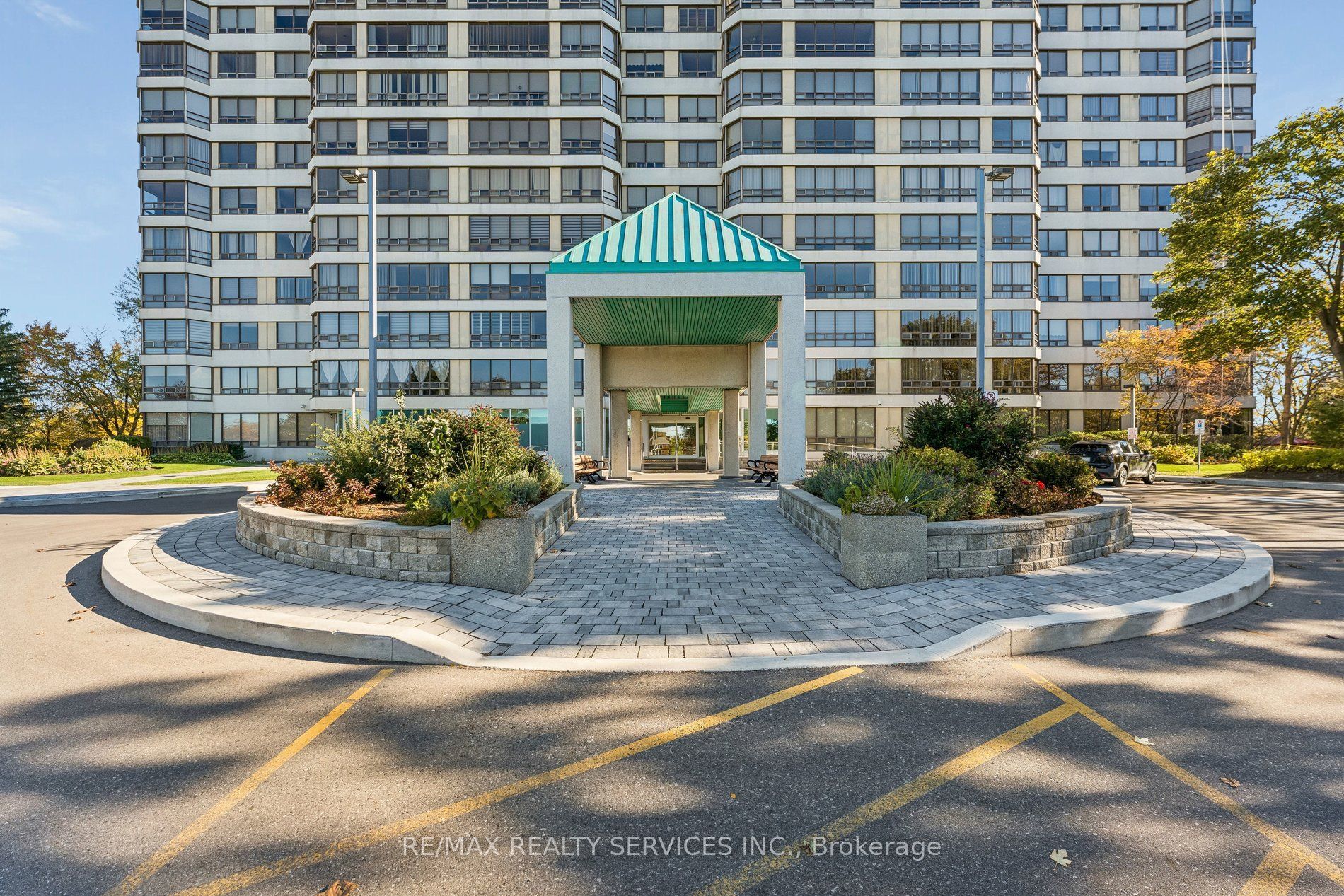330 Mill Street S 1206