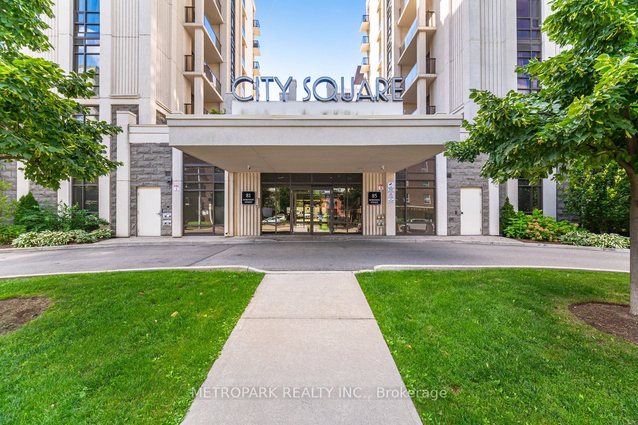 85 Robinson Street 102