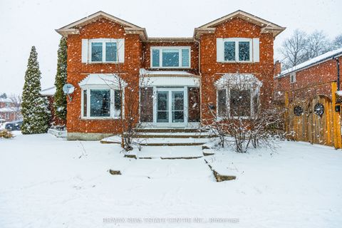 36 Woodbury Court Brampton ON L6Y 4K5