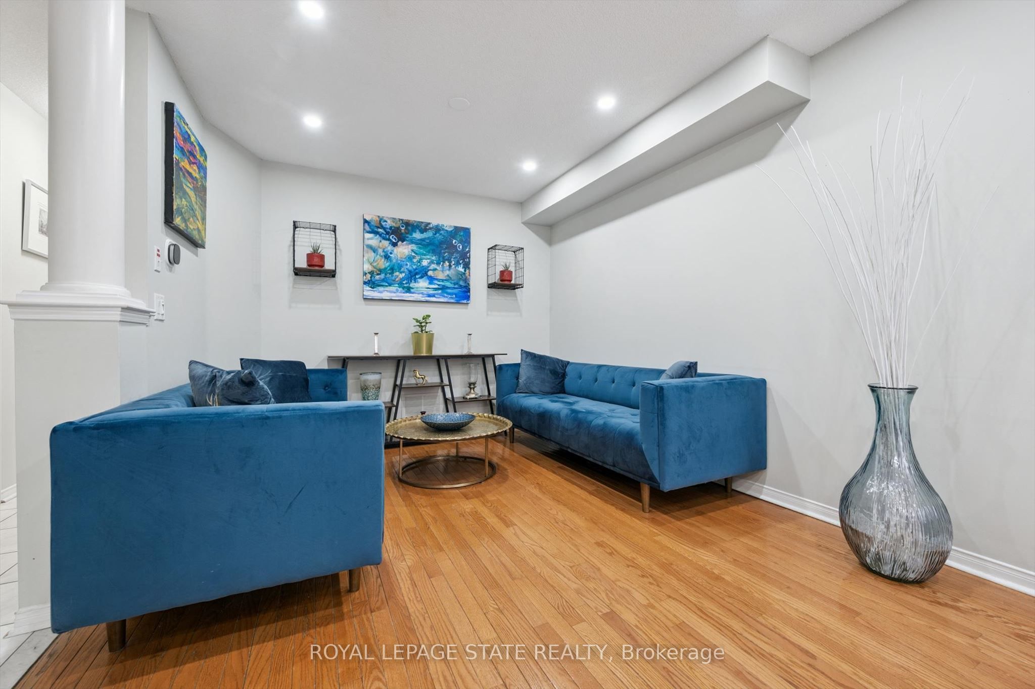 833 Scollard Court 107