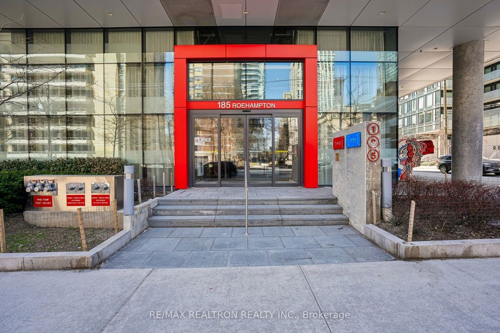 Photo of 185 Roehampton Avenue #1212, Toronto, ON M4P 1R4 (MLS # C12975980)