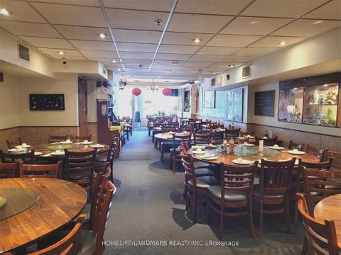 353 Spadina Avenue Toronto ON M5T 2E9