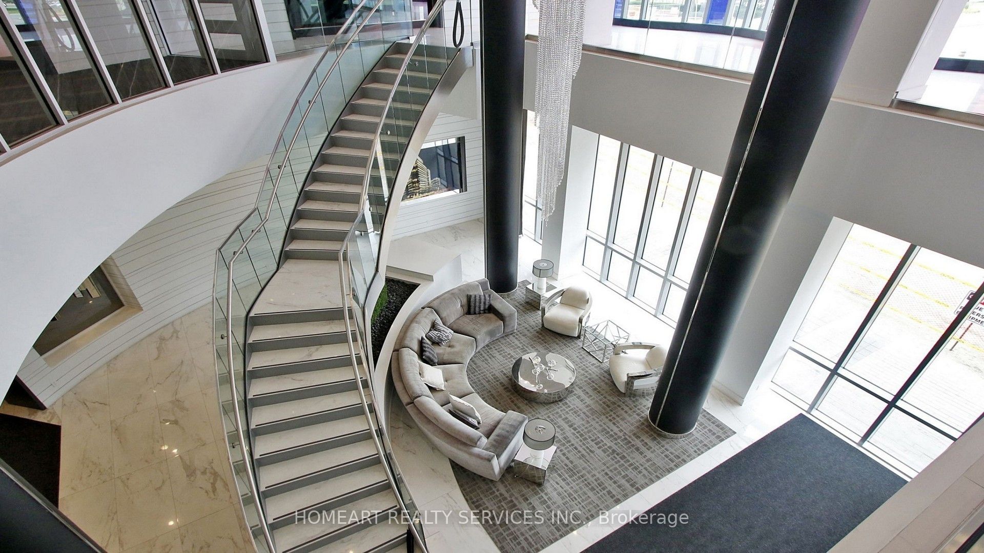 9471 Yonge Street E 1204
